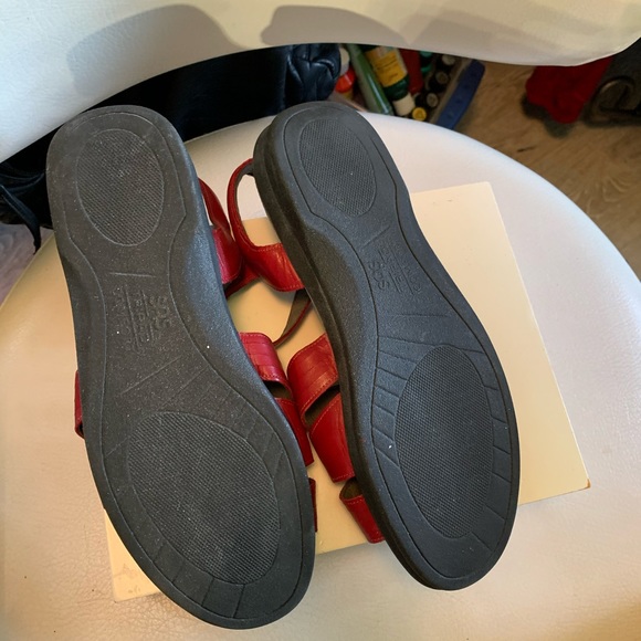 SAS TRIPLE COMFORT RED 9 1/2W sandal EUC - Picture 4 of 7
